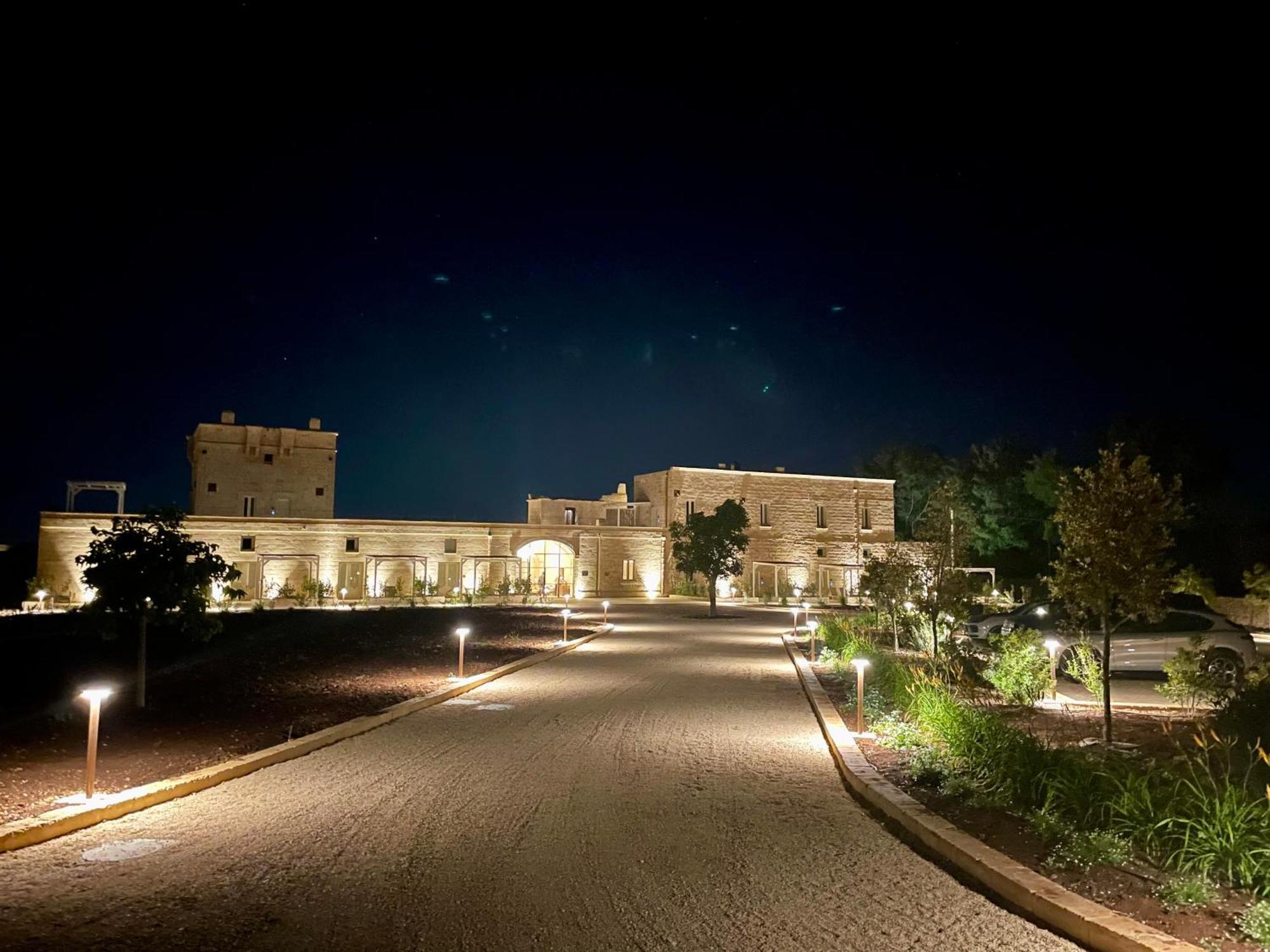 Masseria Donna Menga - The Leading Hotels Of The World 토레 라필로 외부 사진