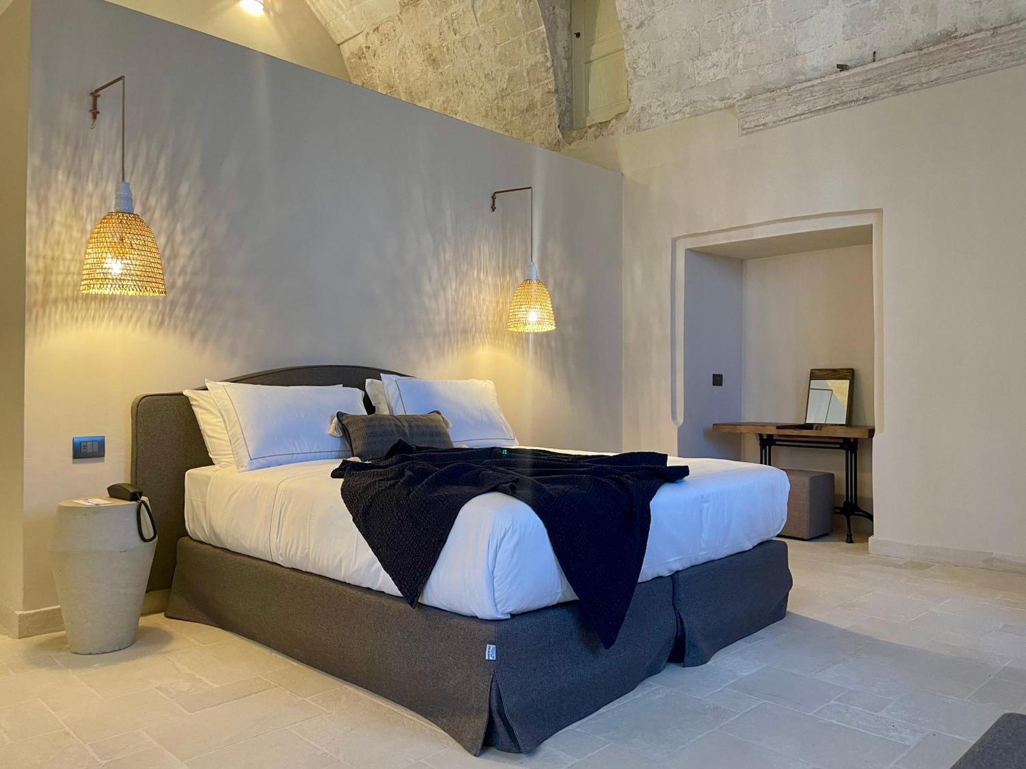 Masseria Donna Menga - The Leading Hotels Of The World 토레 라필로 외부 사진