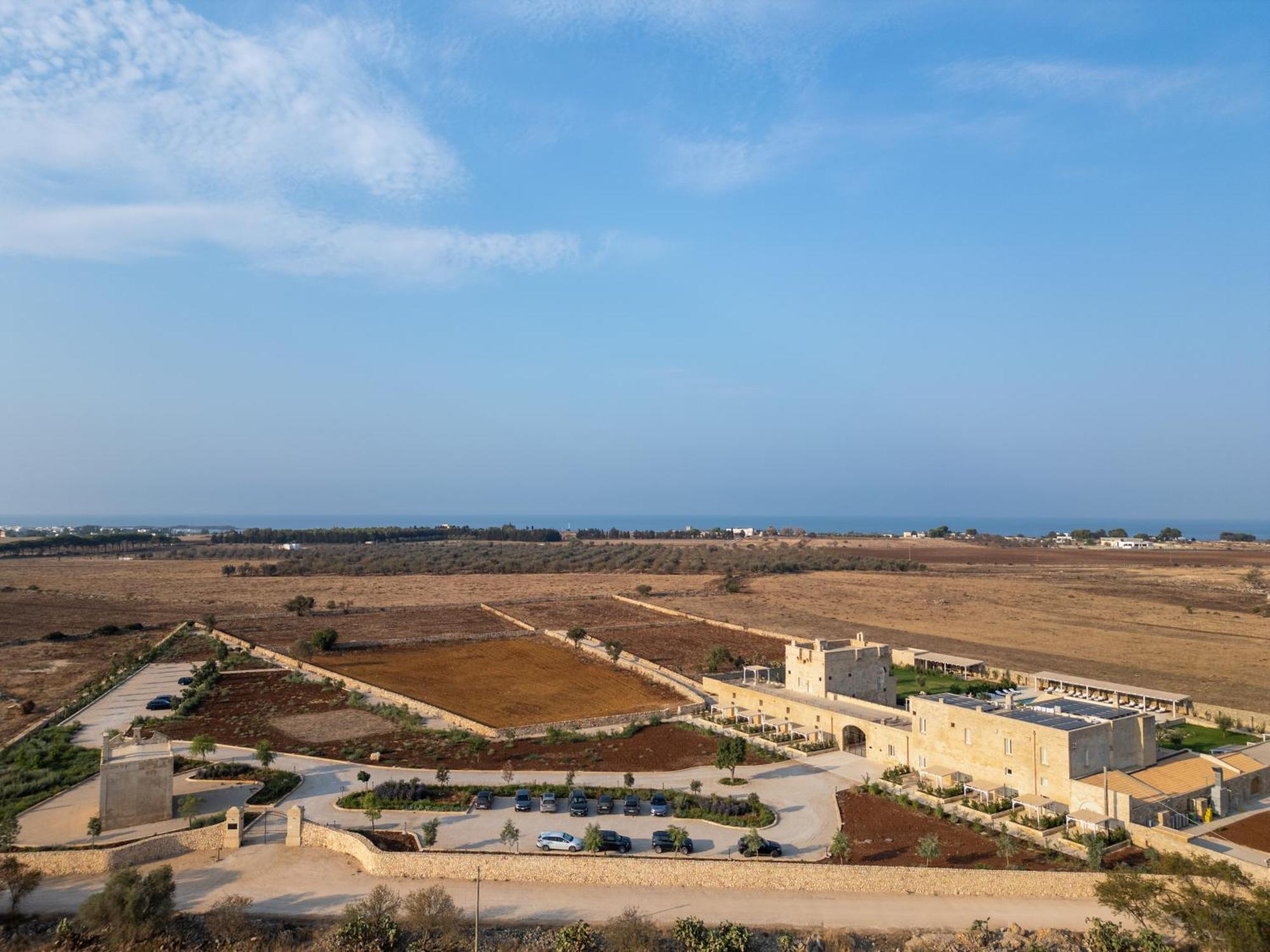 Masseria Donna Menga - The Leading Hotels Of The World 토레 라필로 외부 사진