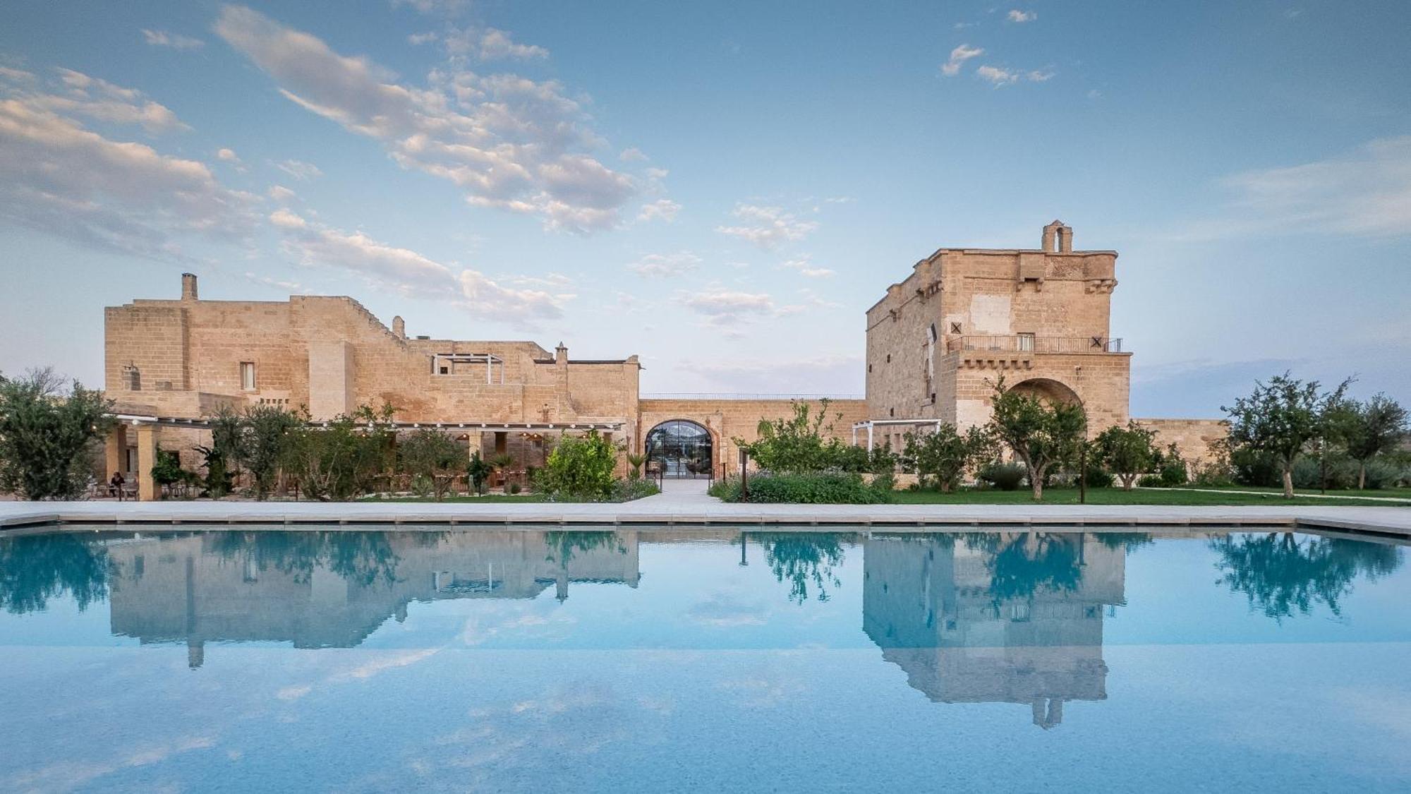 Masseria Donna Menga - The Leading Hotels Of The World 토레 라필로 외부 사진
