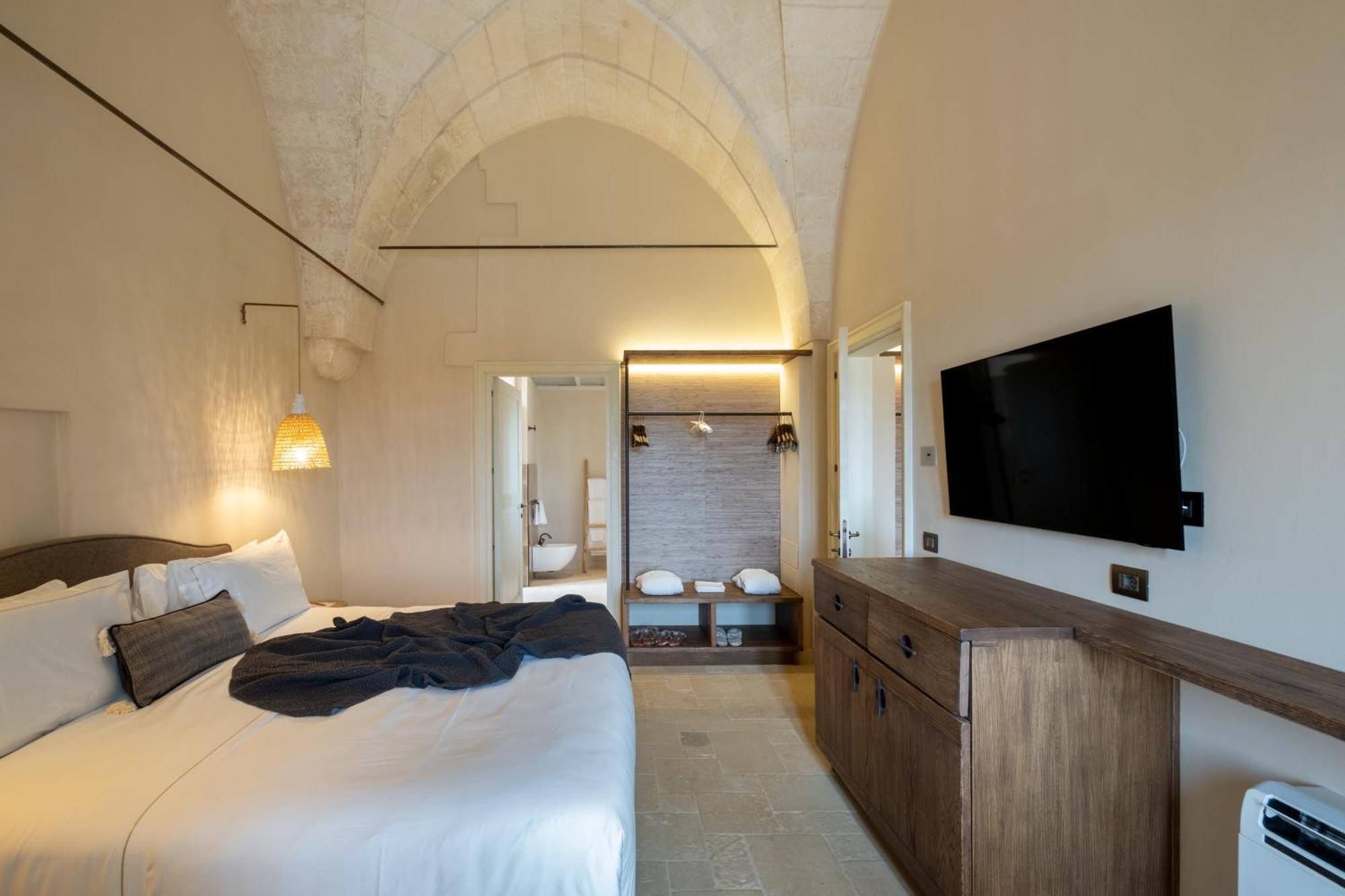 Masseria Donna Menga - The Leading Hotels Of The World 토레 라필로 외부 사진