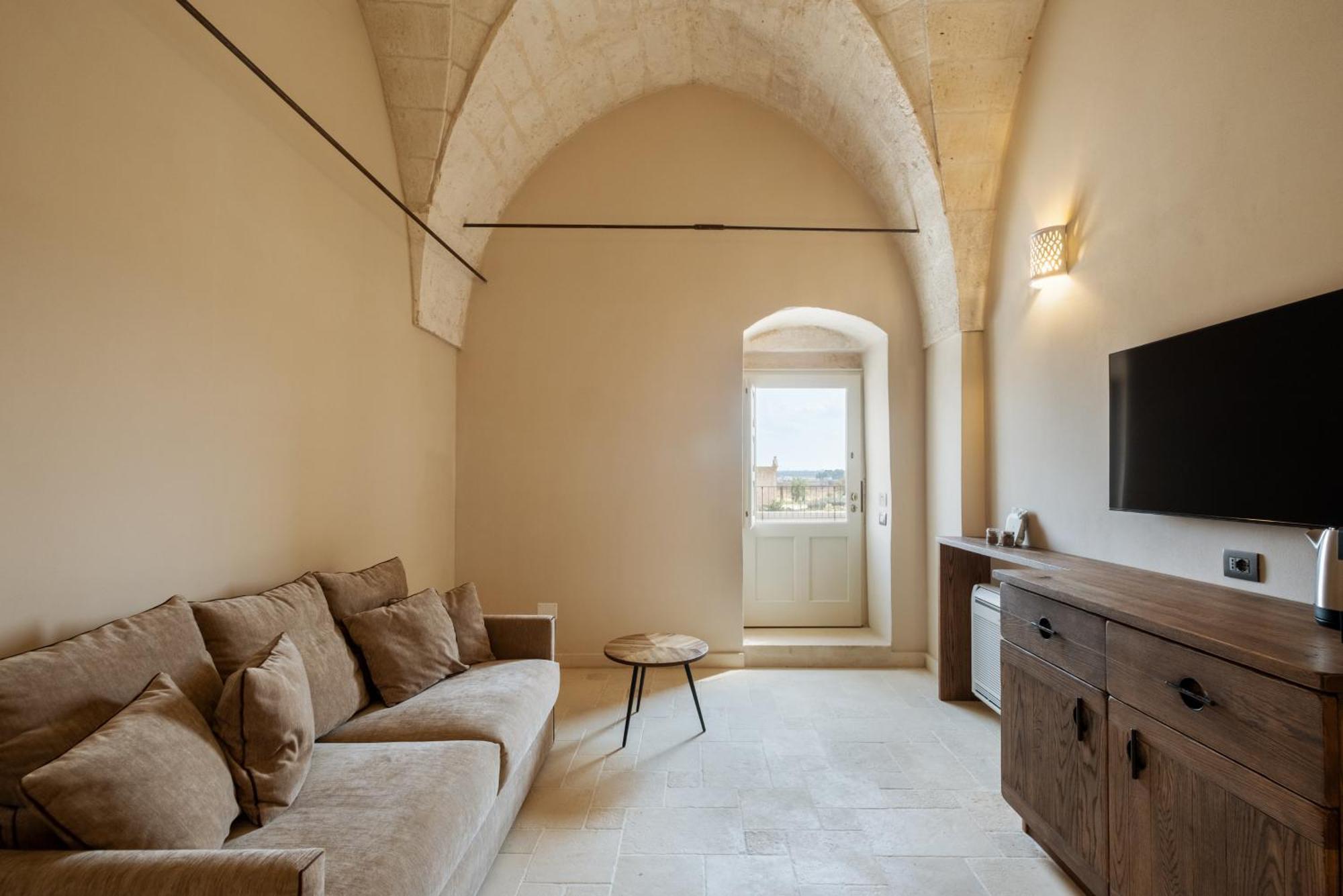 Masseria Donna Menga - The Leading Hotels Of The World 토레 라필로 외부 사진