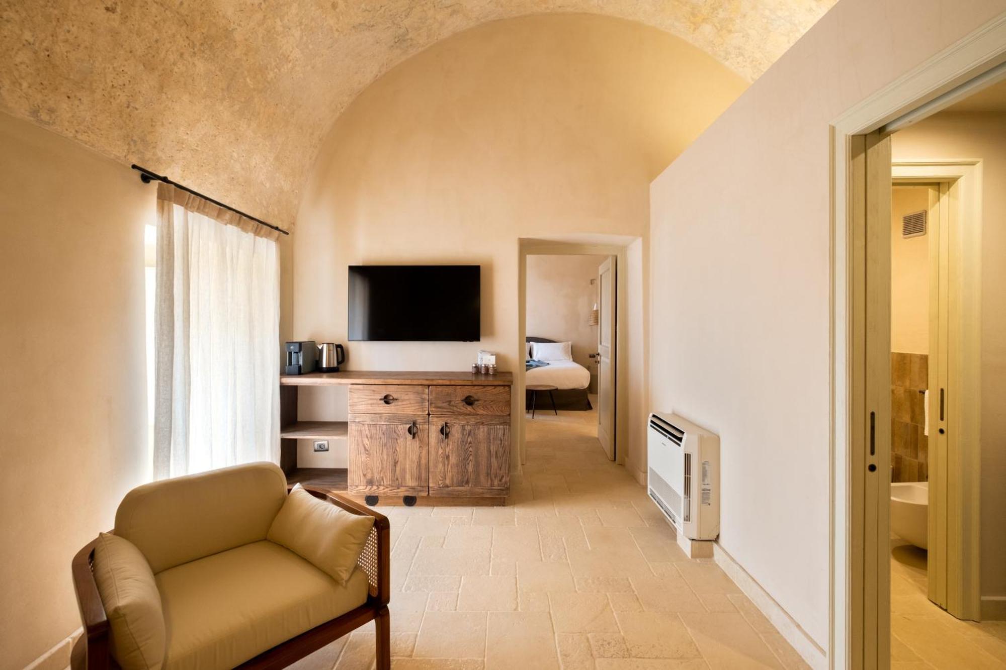 Masseria Donna Menga - The Leading Hotels Of The World 토레 라필로 외부 사진