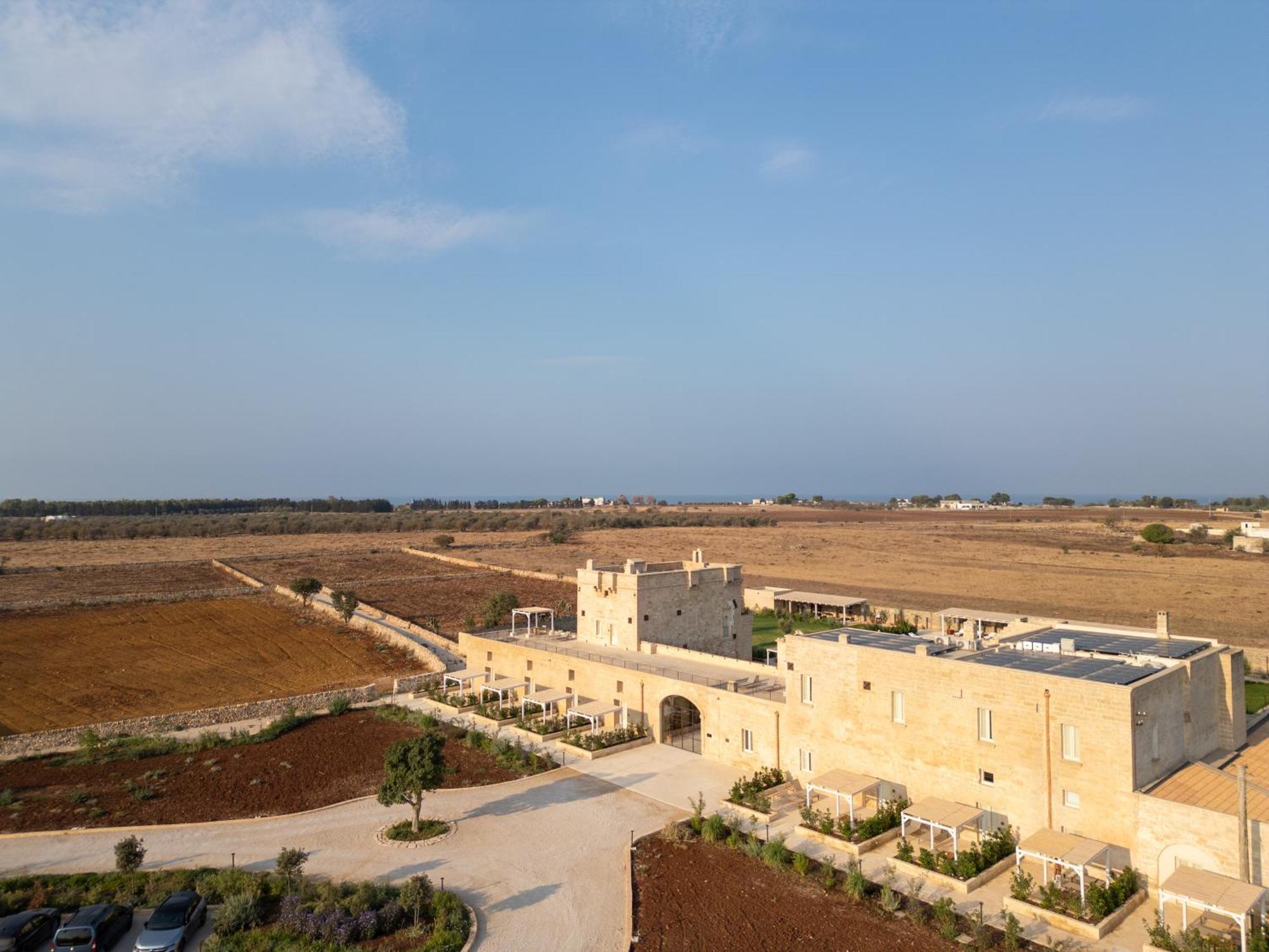 Masseria Donna Menga - The Leading Hotels Of The World 토레 라필로 외부 사진